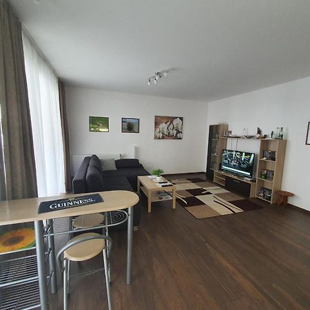 Park West Apartment - Free Parking Budapeszt Zewnętrze zdjęcie