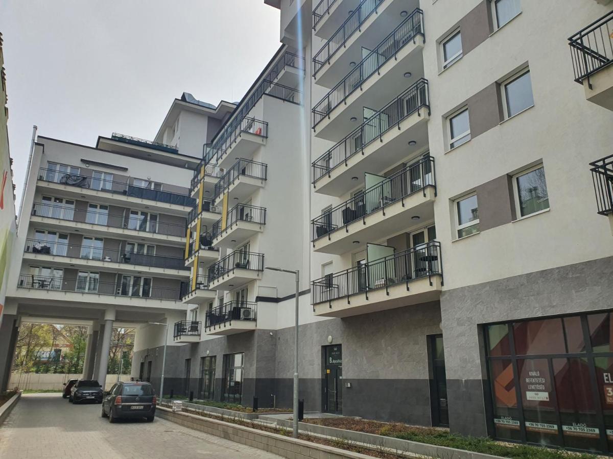 Park West Apartment - Free Parking Budapeszt Zewnętrze zdjęcie